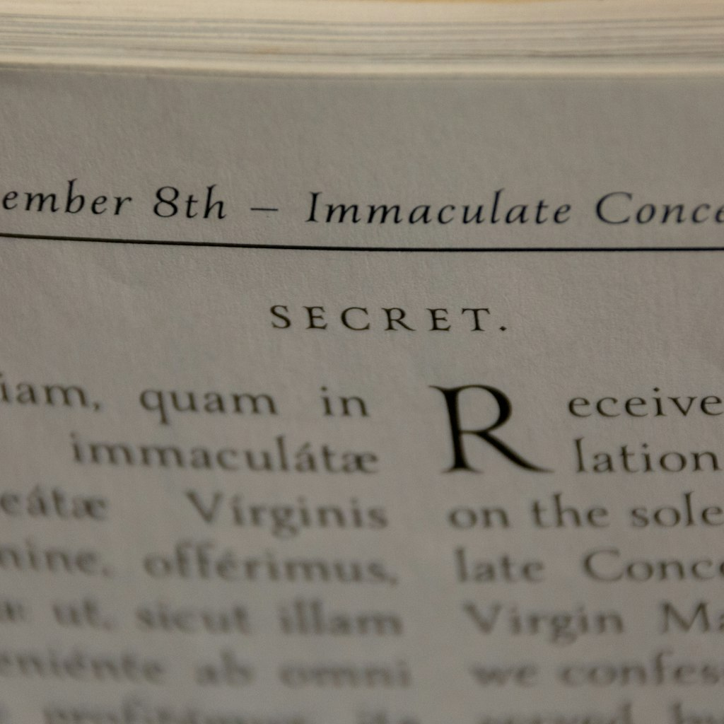 What about Qur'an 9:28? Its context is the prohibition of idolaters entering the Sacred Mosque. The