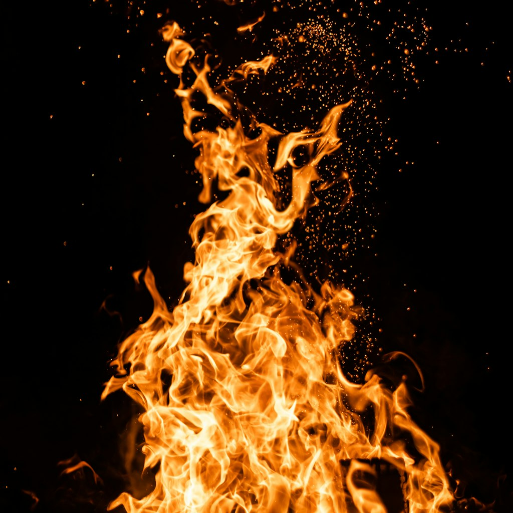 The Qur'an also presents a burning bush encounter, in Surah 20, verses 9 to 14. The Arabic text read